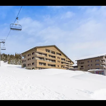 In With Ski-in Ski-out Access